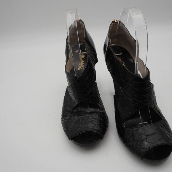 MICHAEL KORS BLACK SNAKE EMBOSSED LEATHER PEEP TOE WITH XCROSS DESIGN SIZE SZ 9. - Picture 1 of 8